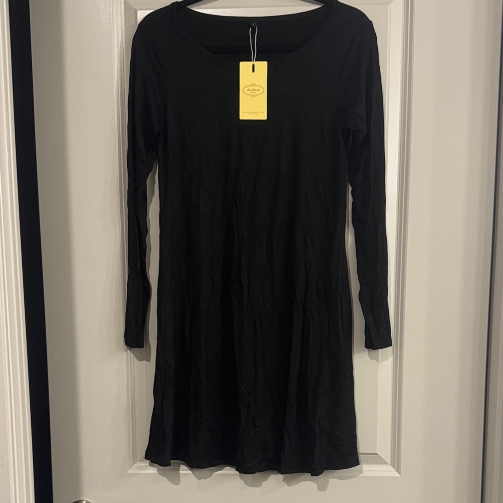 Elegant Black Long Sleeve Dress